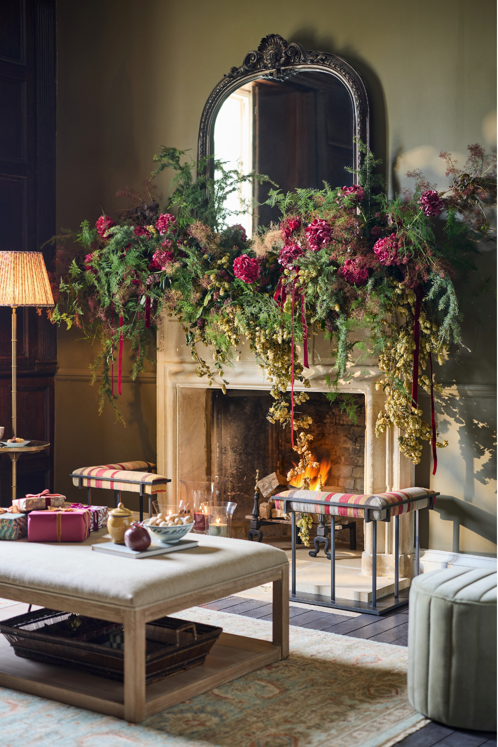 10 Christmas Mantel Decorating Ideas for 2026